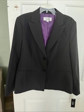 Le Suit  size 18 NWT Black Pinstripe Blazer Jacket NWT Long Sleeves Button Front